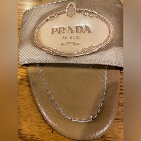 PRADA Kittenheels, size 39, heel height 2 inches - Picture 13 of 13